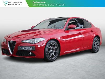 Rood Gebruikt 2016 Alfa Romeo Giulia Business Sedan | € 20.099