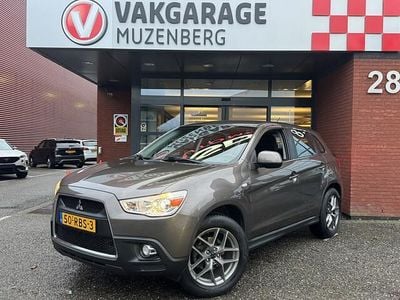 Bruin (metallic) Gebruikt 2011 Mitsubishi ASX Edition SUV | € 7.445 (Eerlijke prijs)
