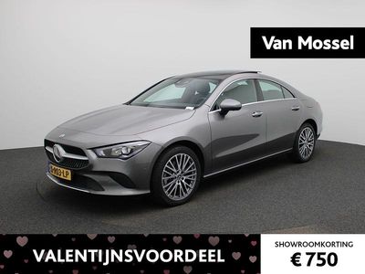 Grijs Occasion 2023 Mercedes CLA250e Luxury Sedan | € 35.845 (Eerlijke prijs)