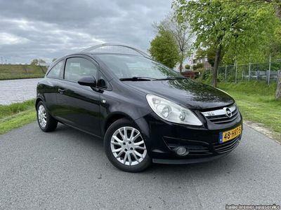 tweedehands Opel Corsa 1.4-16V Sport |Elec pakket etc.