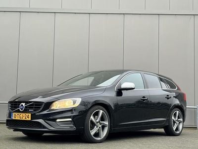 Zwart Occasion 2014 Volvo V60 R-Design Stationwagen | € 6.500 (Eerlijke prijs)