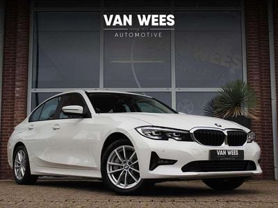 BMW 330e