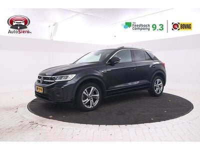 Zwart (metallic) Gebruikt 2022 VW T-Roc Business SUV | € 29.995 (Eerlijke prijs)