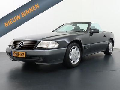 Zwart Gebruikt 1992 Mercedes SL300 Cabriolet | € 19.995