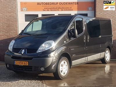 Zwart Gebruikt 2012 Renault Trafic MPV | € 8.995