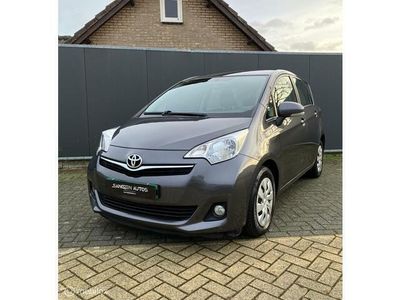 tweedehands Toyota Verso-S 1.3 VVT-i Aspiration/navigatie/trekhaak