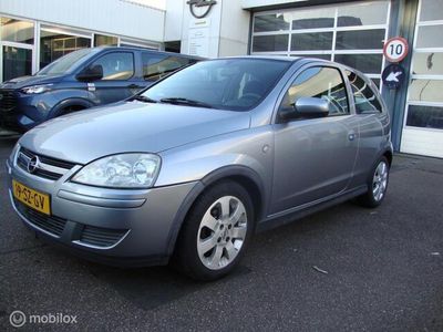 Grijs Gebruikt 2006 Opel Corsa Hatchback | € 3.950 (Eerlijke prijs)