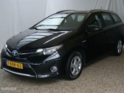 Toyota Auris Hybrid