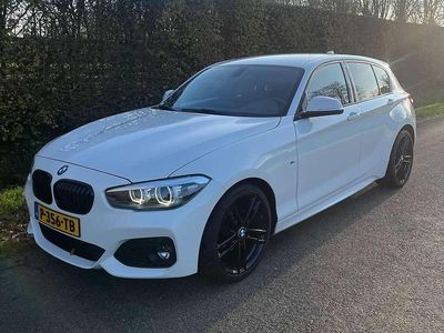 Wit Gebruikt 2017 BMW 116 Hatchback | € 13.499 (Eerlijke prijs)