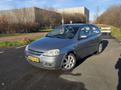 Grijs Gebruikt 2006 Opel Corsa Hatchback | € 2.200 (Eerlijke prijs)