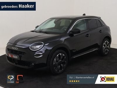 Zwart (metallic) Occasion 2025 Fiat 600 La Prima SUV | € 26.900 (Goede deal)