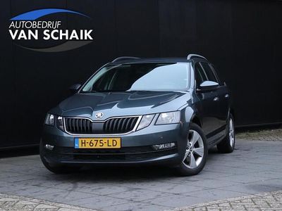 Grijs (metallic) Occasion 2019 Skoda Octavia Business Line Stationwagen | € 8.950 (Iets duurder)