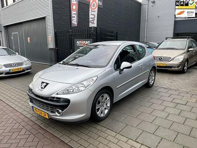 Grijs Occasion 2006 Peugeot 207 Hatchback | € 1.499 (Eerlijke prijs)