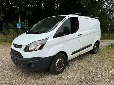 Wit (metallic) Occasion 2013 Ford Transit Custom Ambiente Van | € 3.300