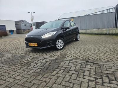 Zwart Gebruikt 2015 Ford Fiesta Style Hatchback | € 4.150 (Eerlijke prijs)