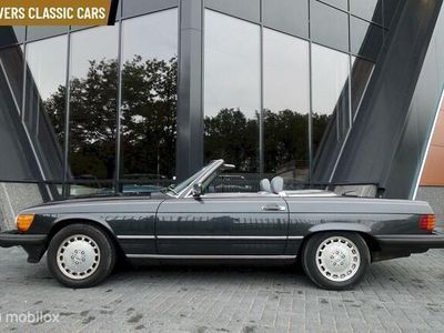 tweedehands Mercedes 560 W107AUTOMATIC 2 TOPS CABRIOLET