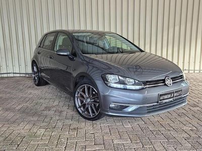 Grijs Gebruikt 2018 VW Golf VII Hatchback | € 13.950 (Eerlijke prijs)