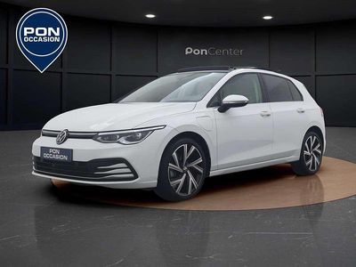 Wit Occasion 2022 VW Golf VIII Style Hatchback | € 26.650 (Eerlijke prijs)