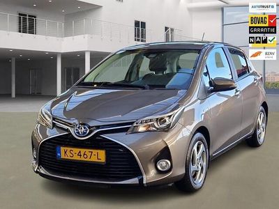 Grijs Occasion 2017 Toyota Yaris Trend Hatchback | € 14.450 (Eerlijke prijs)