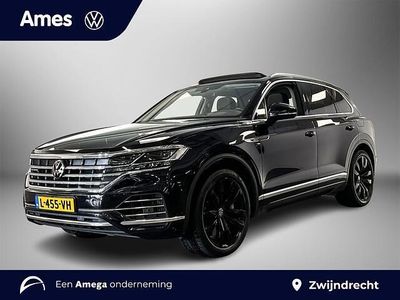 Zwart (metallic) Occasion 2021 VW Touareg Elegance SUV | € 49.995 (Iets duurder)