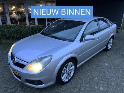 Occasion Opel Vectra GTS Executive 155 PK (114 kW) 2008 Grijs Hatchback