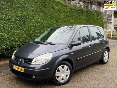 tweedehands Renault Scénic II 2.0-16V RIJDT GOED/AIRCO/TREKHAAK/1e EIGNR!!!