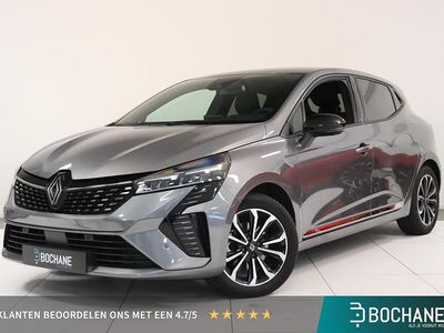 Grijs Occasion 2023 Renault Clio V Techno Hatchback | € 22.695 (Iets duurder)