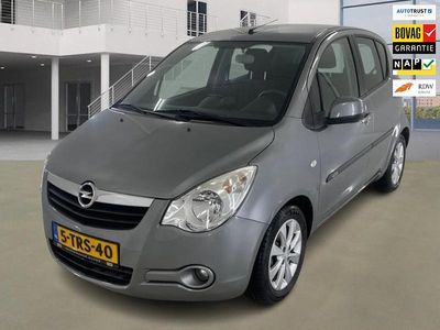 Grijs Gebruikt 2014 Opel Agila Edition Hatchback | € 10.950 (Duur)