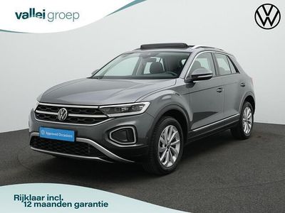 Grijs Occasion 2023 VW T-Roc Style SUV | € 33.900 (Eerlijke prijs)