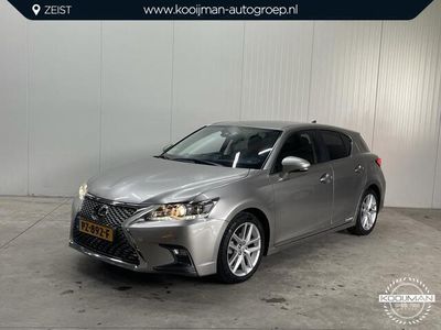 Lexus CT200h