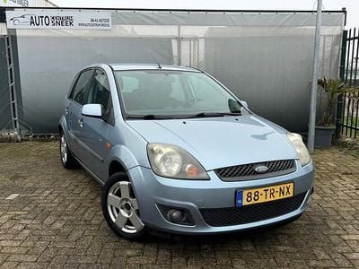 Blauw (metallic) Occasion 2007 Ford Fiesta Futura Hatchback | € 1.249 (Eerlijke prijs)