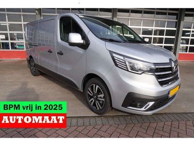 Grijs Occasion 2024 Renault Trafic Luxe MPV | € 36.950 (Eerlijke prijs)