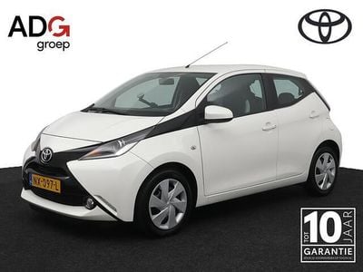 Occasion Toyota Aygo X-play 69 PK (50 kW) 2017 Wit Hatchback