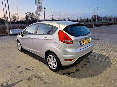 Grijs Gebruikt 2010 Ford Fiesta Trend Hatchback | € 4.500 (Eerlijke prijs)