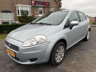 Grijs Occasion 2009 Fiat Grande Punto Dynamic Hatchback | € 3.250 (Eerlijke prijs)