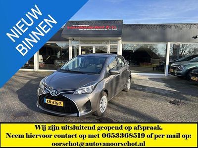 Grijs Occasion 2016 Toyota Yaris Hatchback | € 13.450 (Eerlijke prijs)