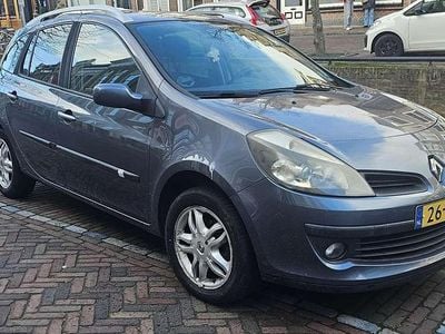 Grijs Gebruikt 2008 Renault Clio GrandTour Dynamique Stationwagen | € 2.200 (Eerlijke prijs)