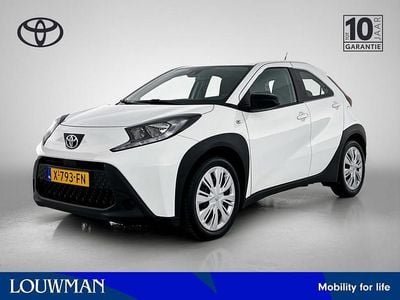 Wit Occasion 2023 Toyota Aygo X Play SUV | € 19.940 (Eerlijke prijs)