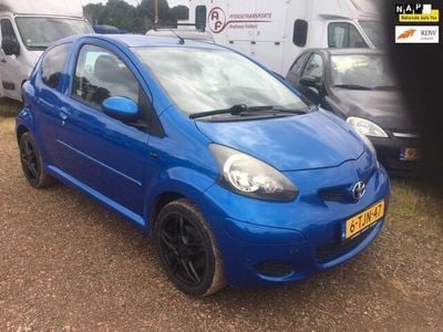Occasion Toyota Aygo 68 PK (50 kW) 2009 Blauw Hatchback