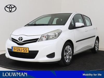 Wit Occasion 2013 Toyota Yaris Hatchback | € 12.450 (Eerlijke prijs)