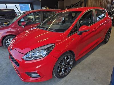 Rood Occasion 2018 Ford Fiesta ST-Line Hatchback | € 6.999