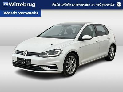 tweedehands VW Golf VII 1.5 TSI Comfortline Business Panoramadak / LED verlichting / 17"LM Velgen / Navigatie / Bluetooth / Highline interieur