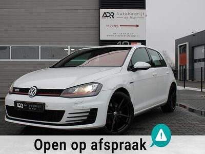 Wit (metallic) Occasion 2016 VW Golf VII GTI Hatchback | € 16.995 (Goede deal)
