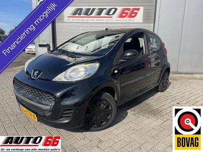 Zwart Gebruikt 2010 Peugeot 107 Hatchback | € 2.195 (Eerlijke prijs)
