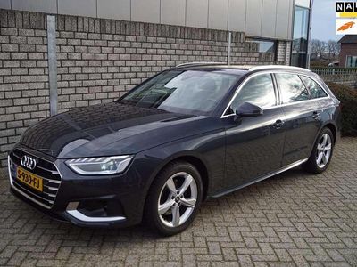 Grijs Gebruikt 2023 Audi A4 Advanced Stationwagen | € 30.650 (Super prijs)