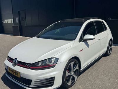 VW Golf VII