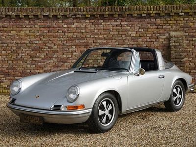 tweedehands Porsche 911 911 T Soft Window Targa Beautifully restored to factory specifications by specialist in the Netherlands, Finished in Silver Grey over black leather with "Pepita" fabric, Desirable early soft-windowTarga, Rare 1969 long-wheelbase Soft