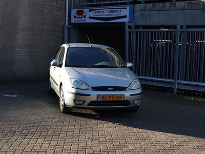 tweedehands Ford Focus 1.6-16V Futura