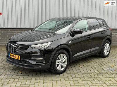 Zwart Occasion 2018 Opel Grandland X Innovation SUV | € 14.749 (Eerlijke prijs)