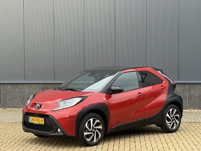 Rood Occasion 2024 Toyota Aygo X SUV | € 20.400 (Eerlijke prijs)